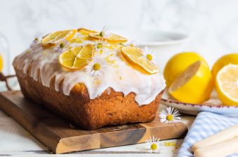 Lovely Lemon Drizzle Cake