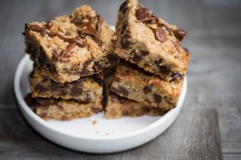 Vegan Chickpea Blondies